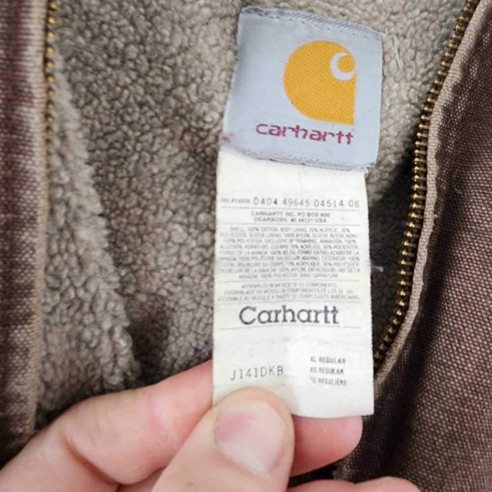 Brown well worn Distressed carhartt coat with she… - image 6