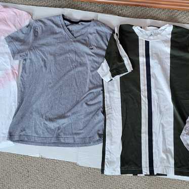 Hollister T-Shirt Teens Size Large and Medium Lot of (2)