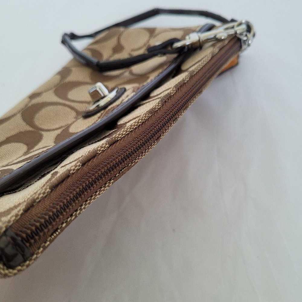 Coach Vintage Style Corner Wristlet Wallet Beige … - image 8