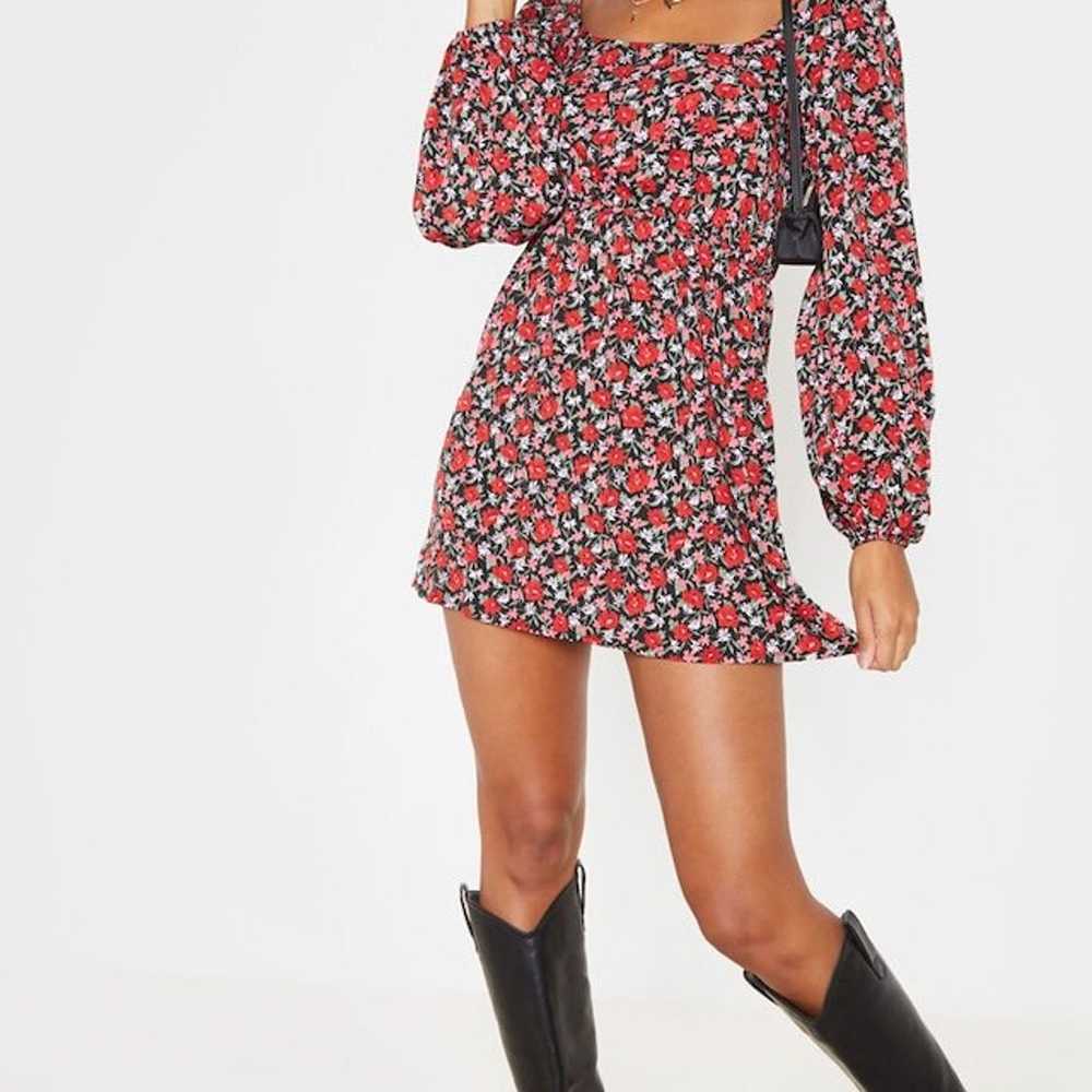 PrettyLittleThing Red Floral Dress Sz 0 - image 5