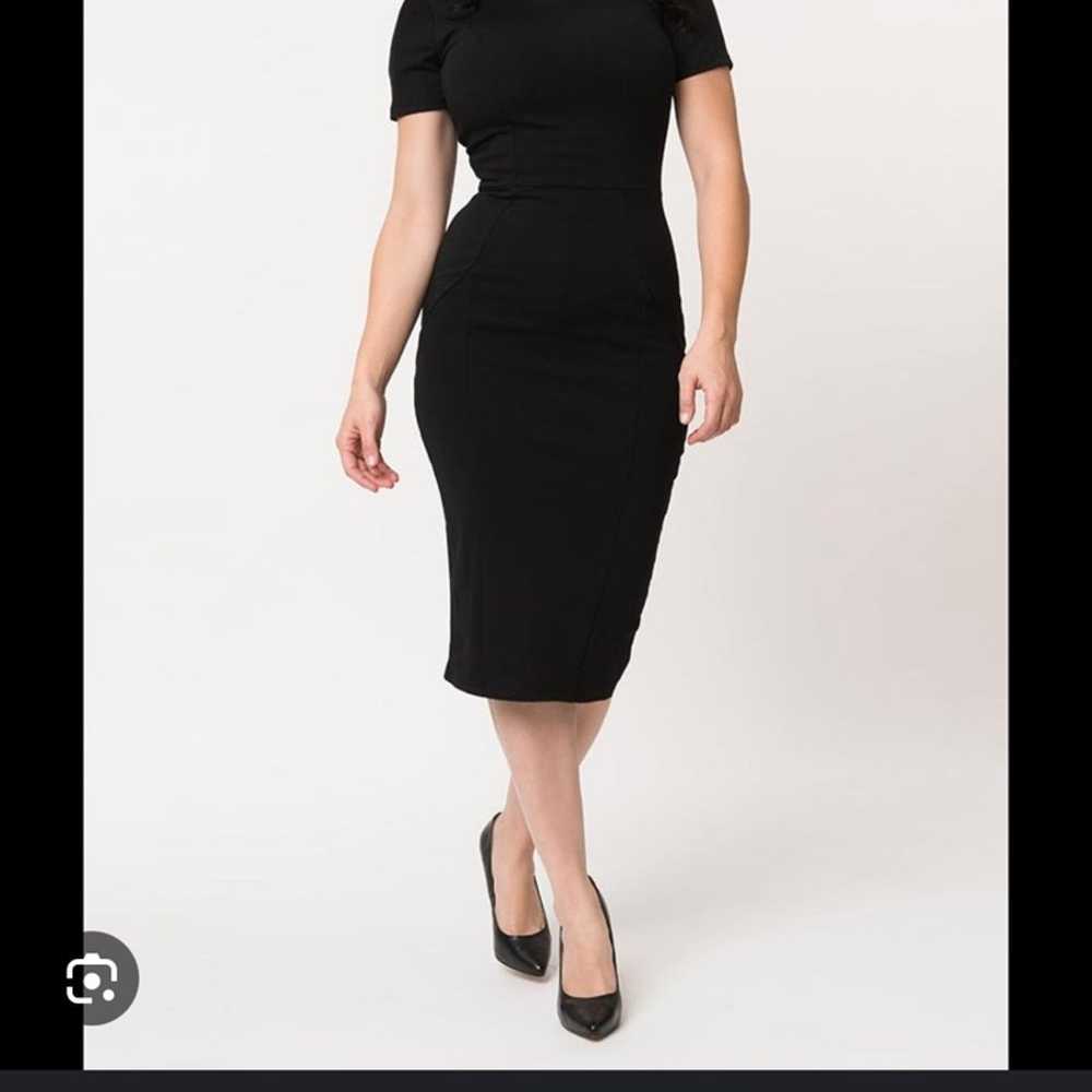Unique vintage black pencil dress Gem
