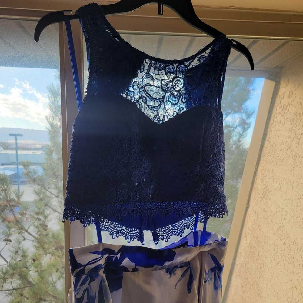Blue and White Formal Dress - image 3