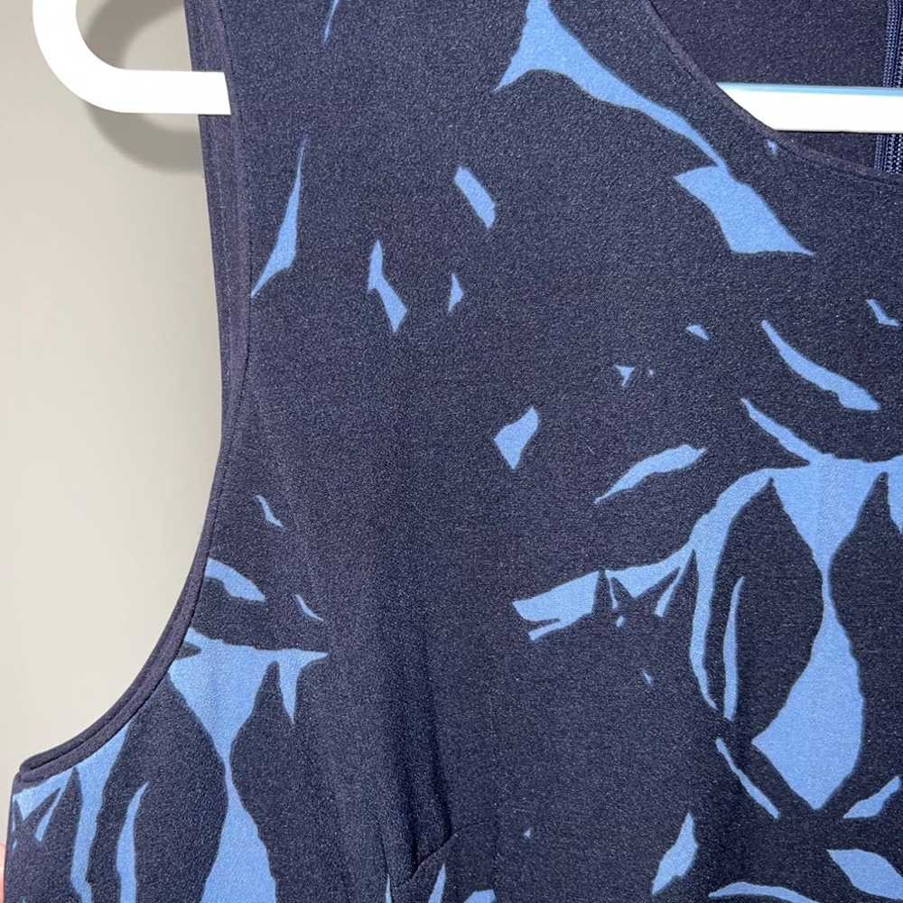 Ann Taylor navy blue & blue floral print woven fi… - image 4