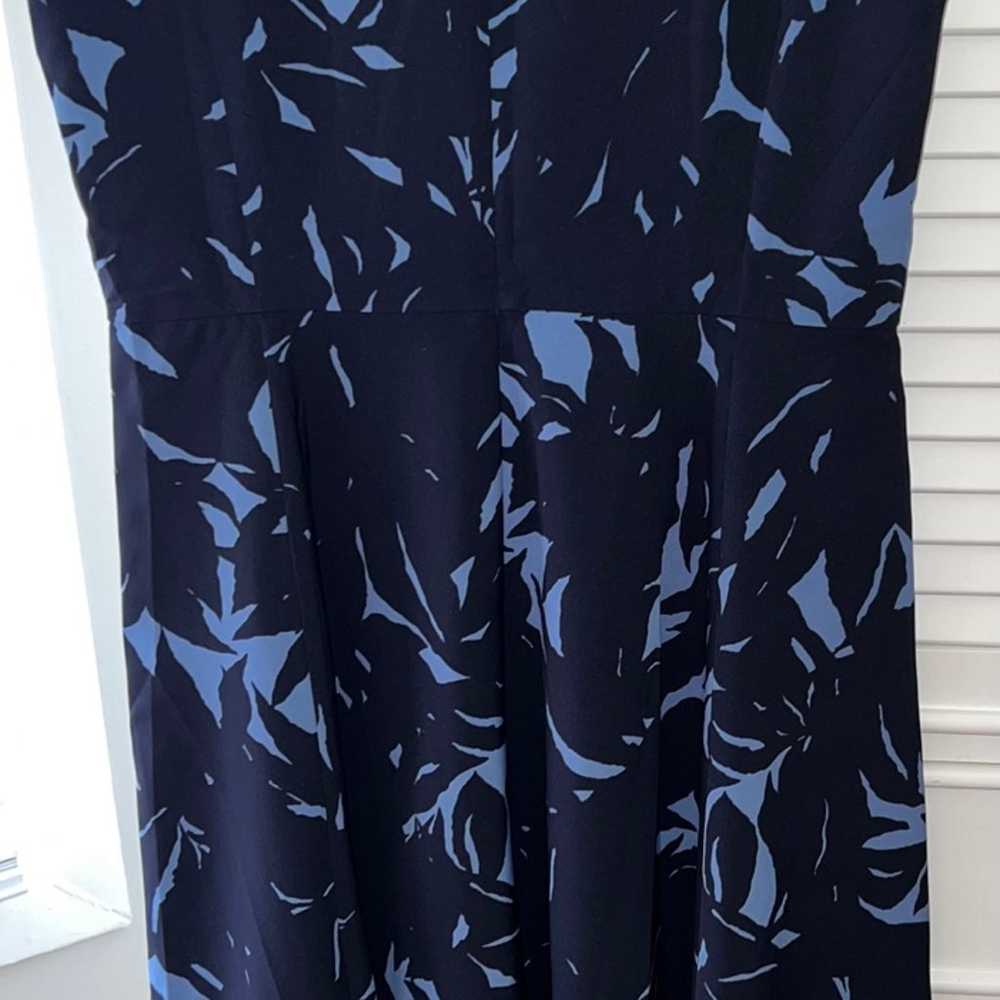 Ann Taylor navy blue & blue floral print woven fi… - image 7