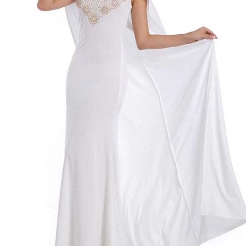 White Designed Dress - image 4