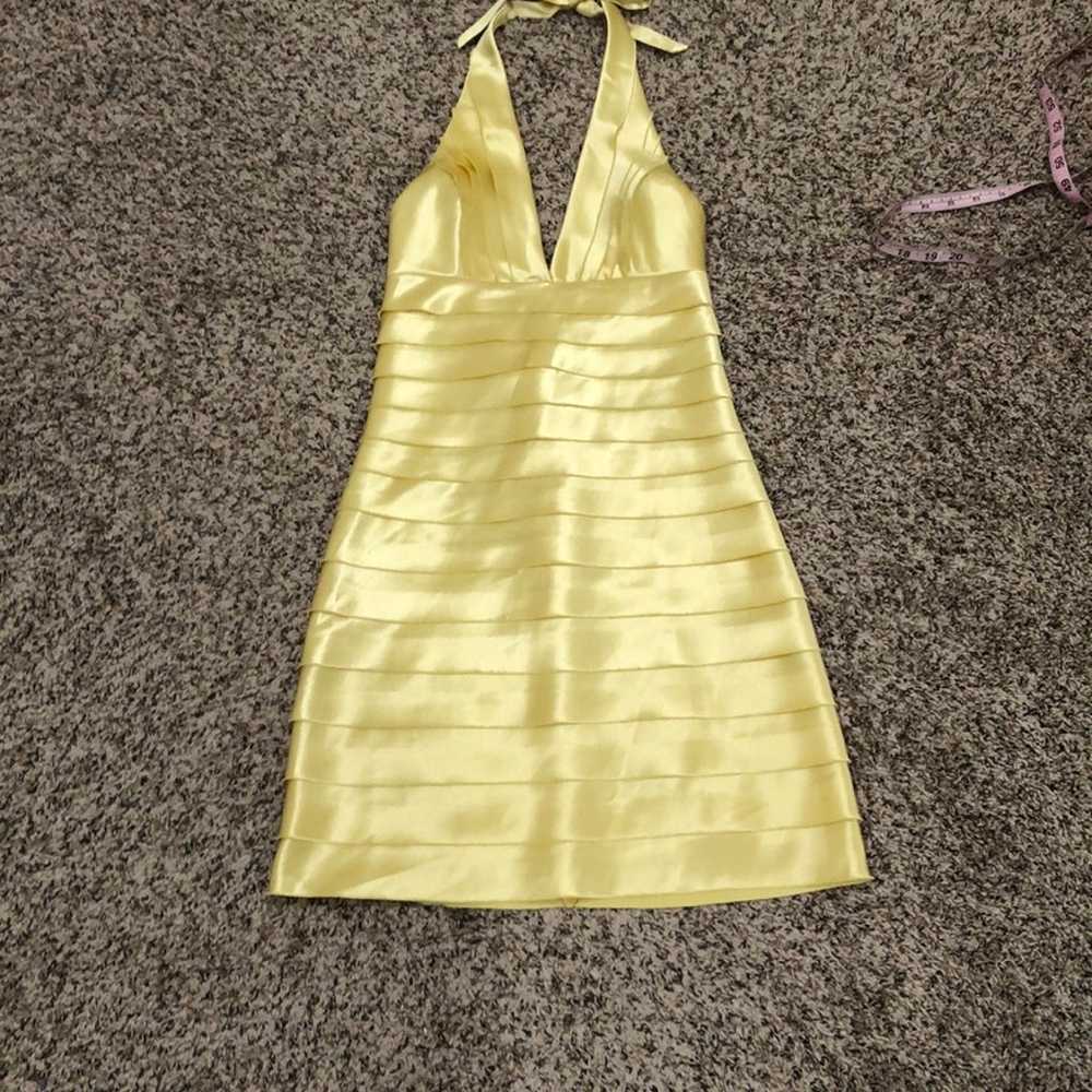 BCBGMAXAZRIA Cocktail Dress Size 0 Pastel Yellow … - image 2