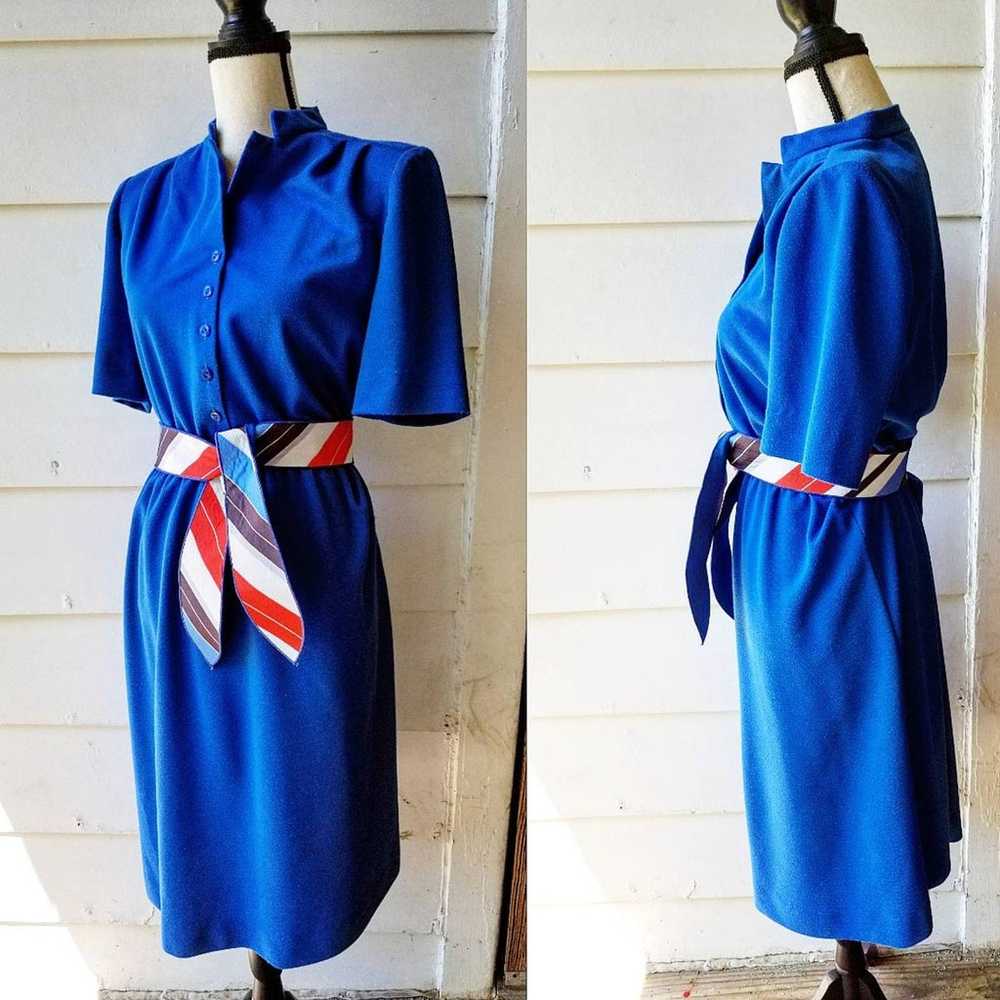 1980s Blue Dress with Striped Belt || Leslie Fay - image 1