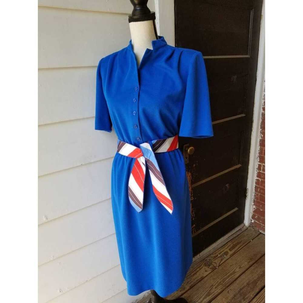 1980s Blue Dress with Striped Belt || Leslie Fay - image 6