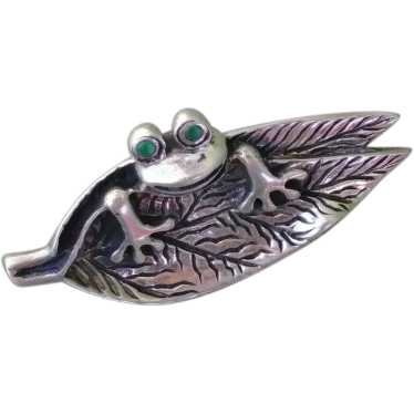1970s Silver Frog Brooch Figural Pin - image 1