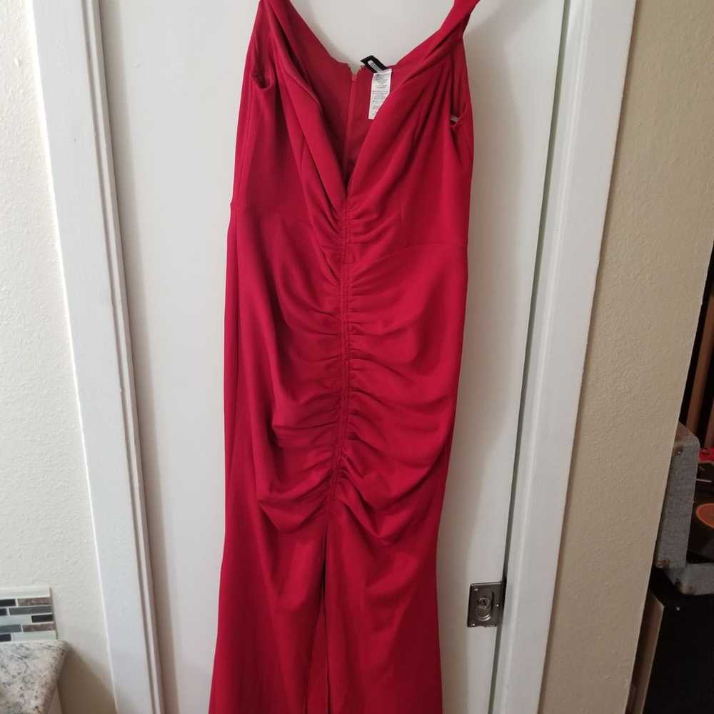 Red slit dress - image 3