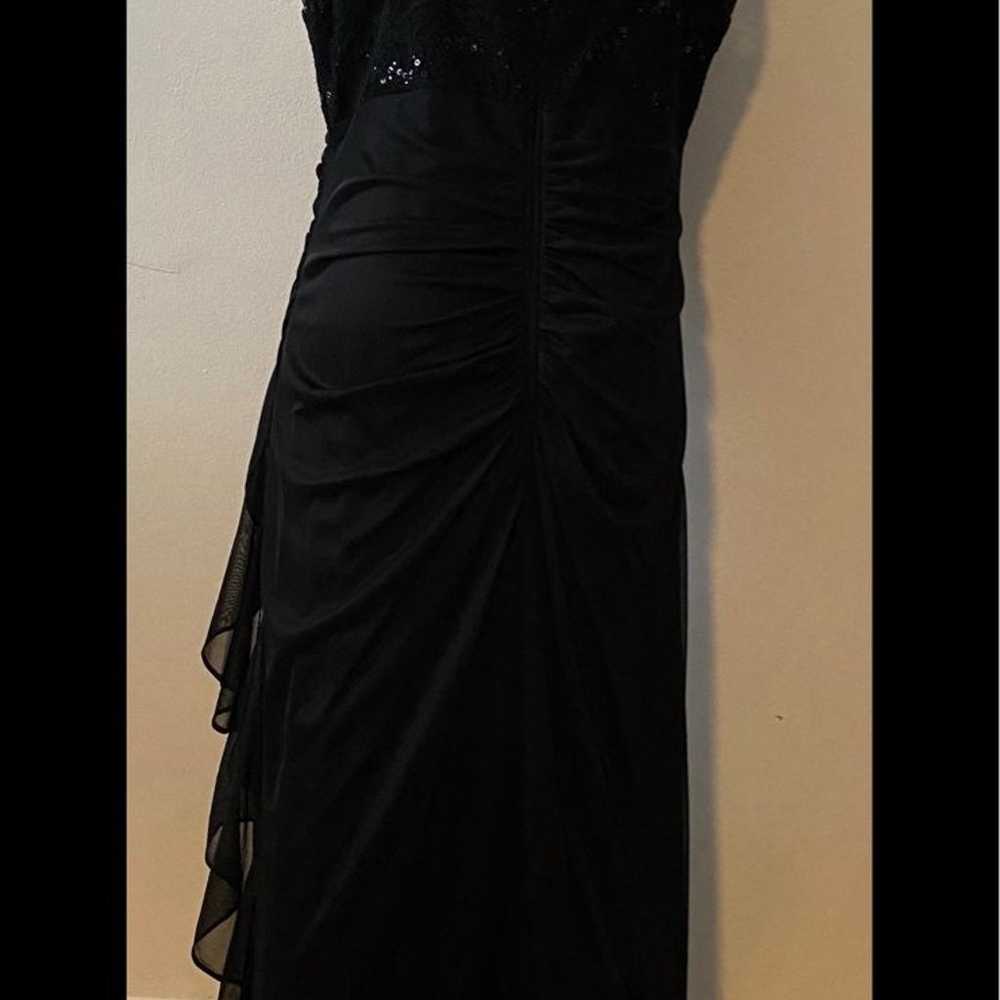 Black elegant maxi dress with ornate bust - image 10