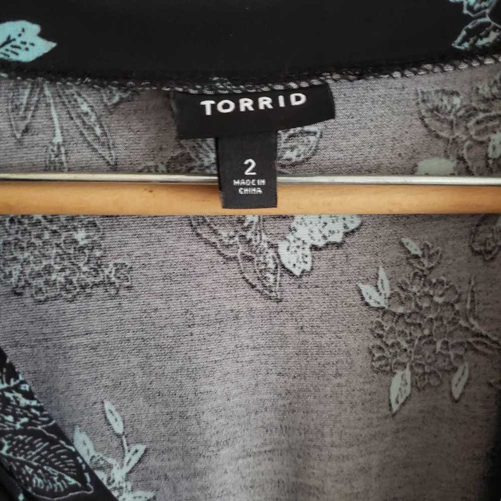 Torrid Faux Wrap Jersey Knit Floral Dress Black B… - image 7