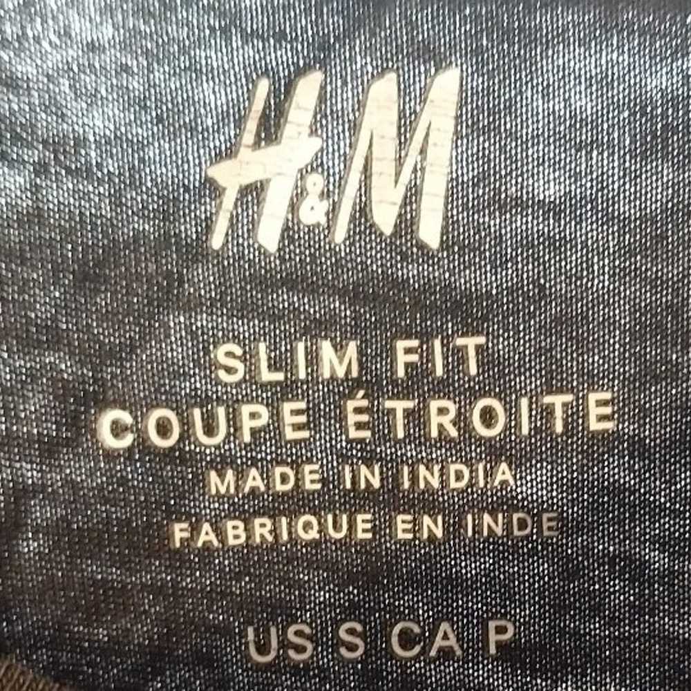 Lot of 4 H&M tee shirts - image 5