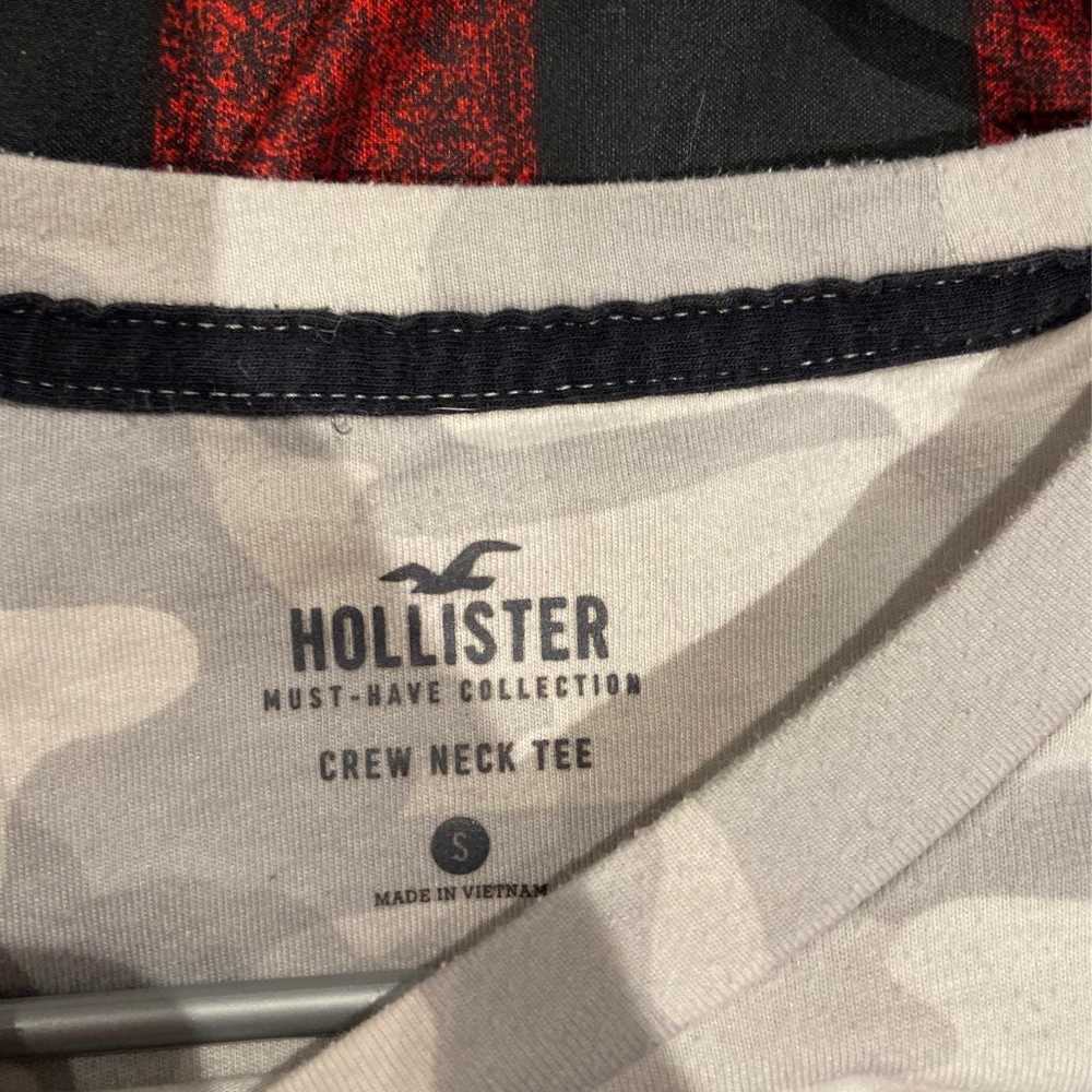Hollister tshirts - image 2