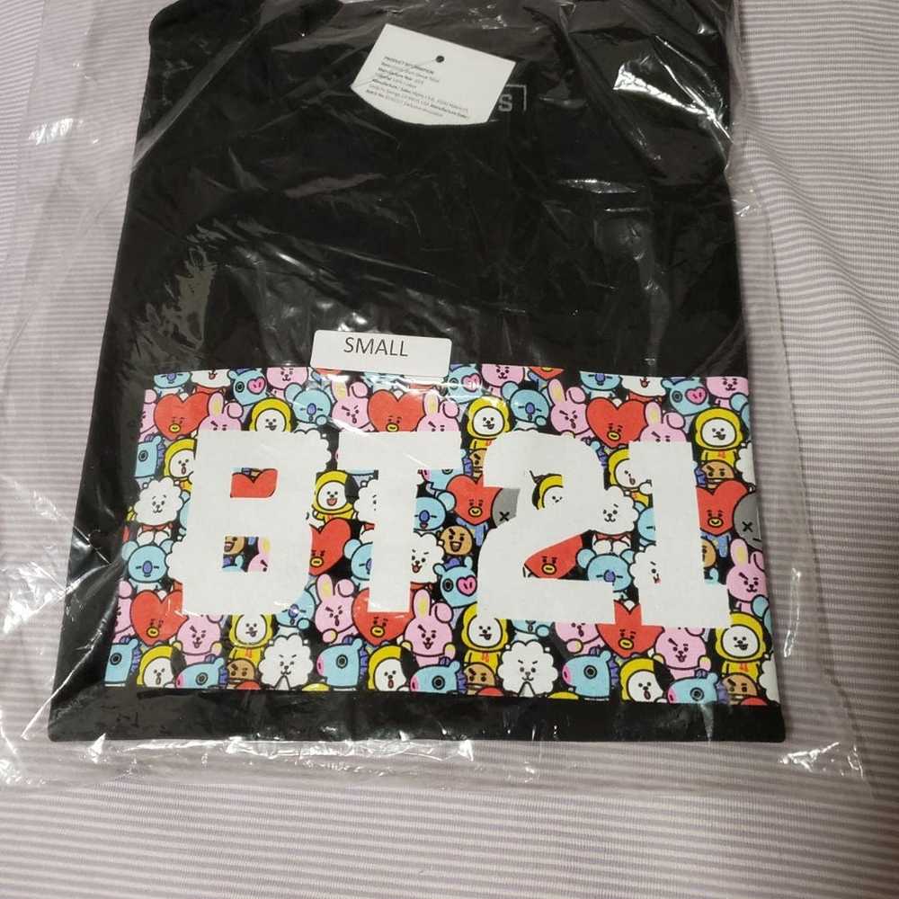BT21 ASSC Puzzled Black Tee Small - image 1