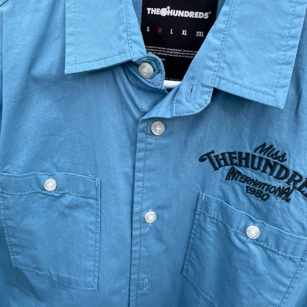 Button down short sleeve shirt by the hundreds - image 2