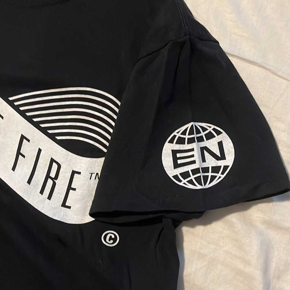 Arcade fire everything now tour shirt - image 3