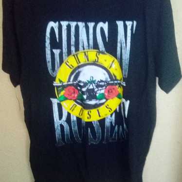 New Guns and Roses Classic T-shirt Size L - image 1