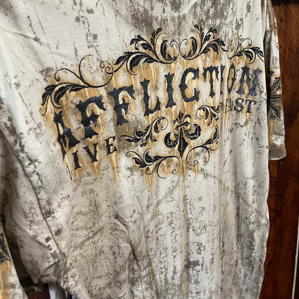 EUC Affliction tshirt for men from buckle - image 8