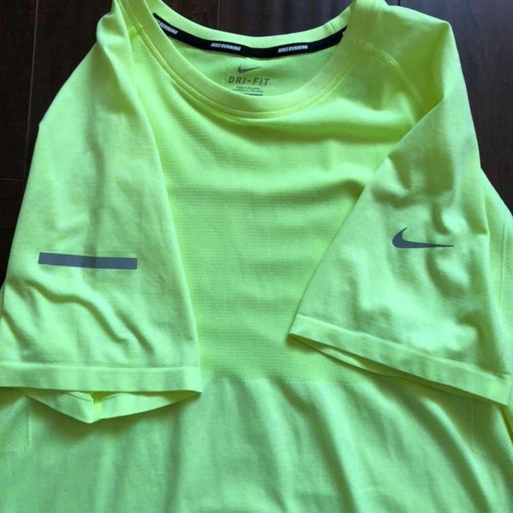 Nike Tech Volt Running T shirt dri fit - image 2