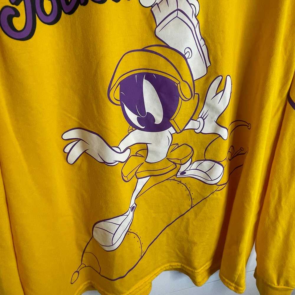 Looney Tunes Tee XL | Yellow graphic characters l… - image 8