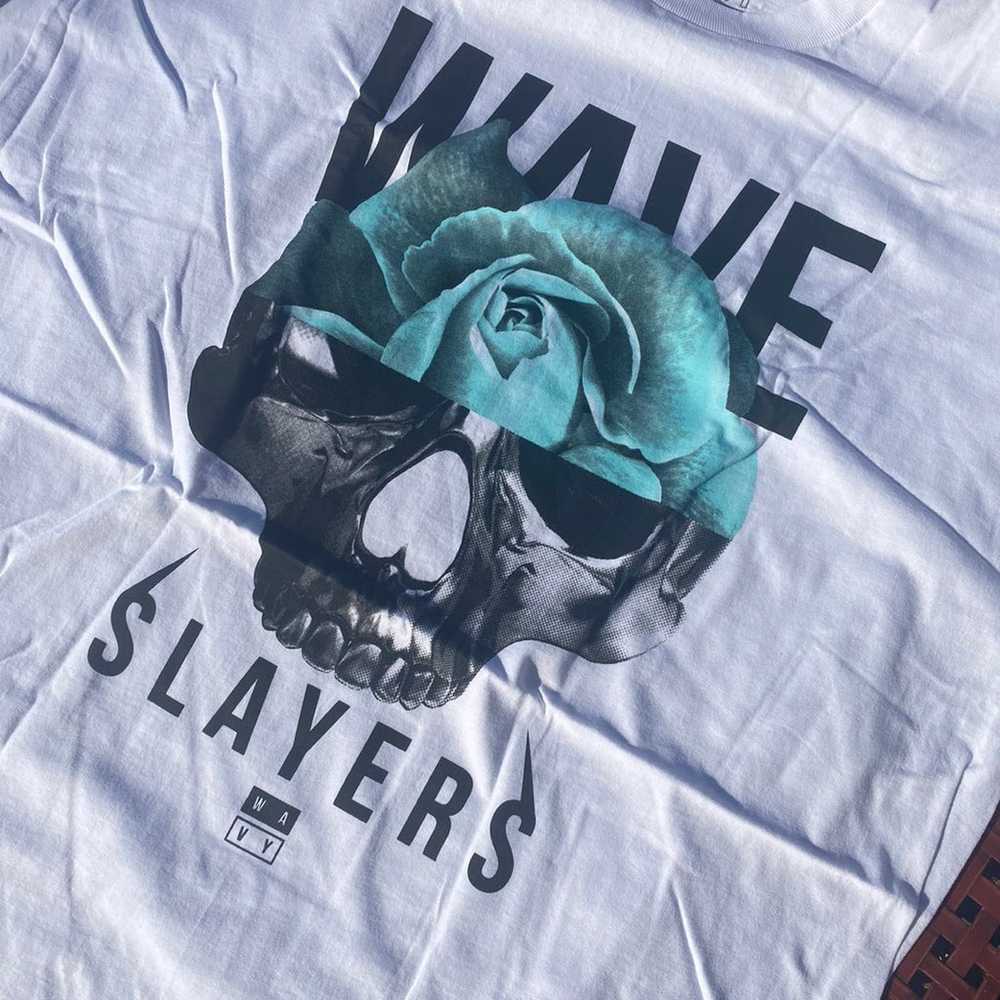 Wavy wave slayers tee - image 2