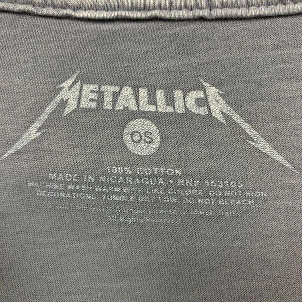 Metallica distressed Tshirt size one size - image 4