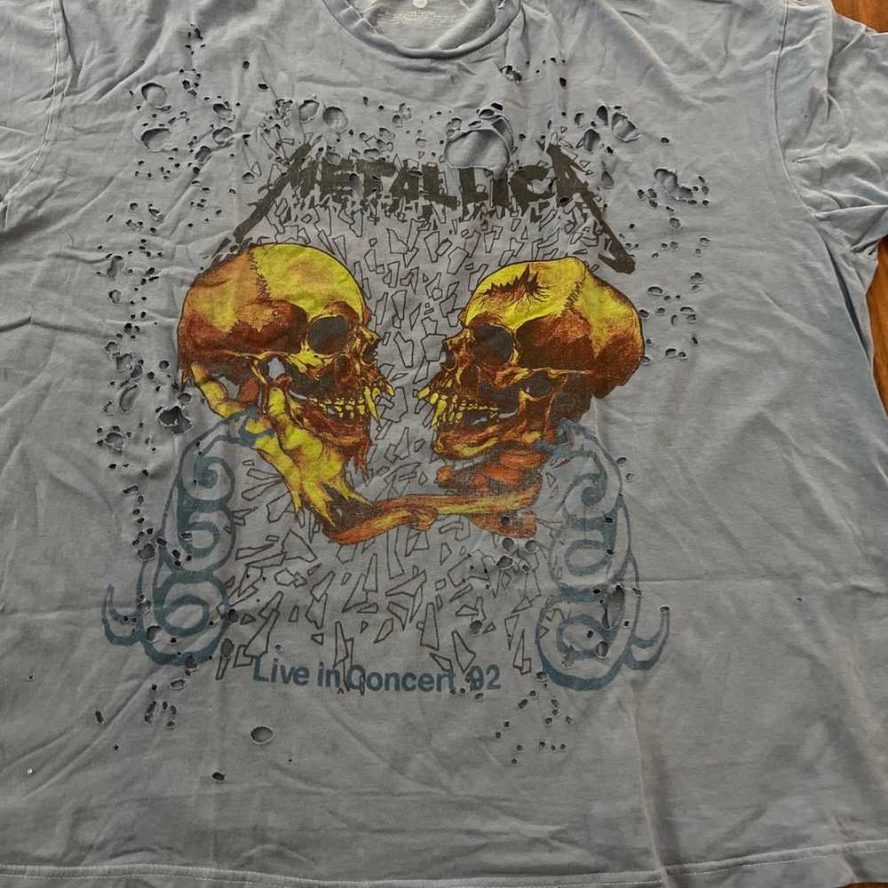 Metallica Distressed T-shirt Sz O/S - image 2