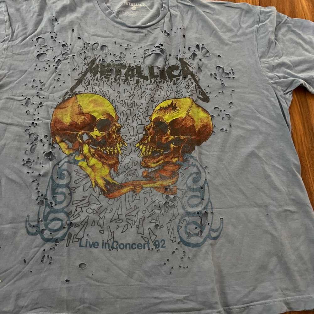 Metallica Distressed T-shirt Sz O/S - image 4