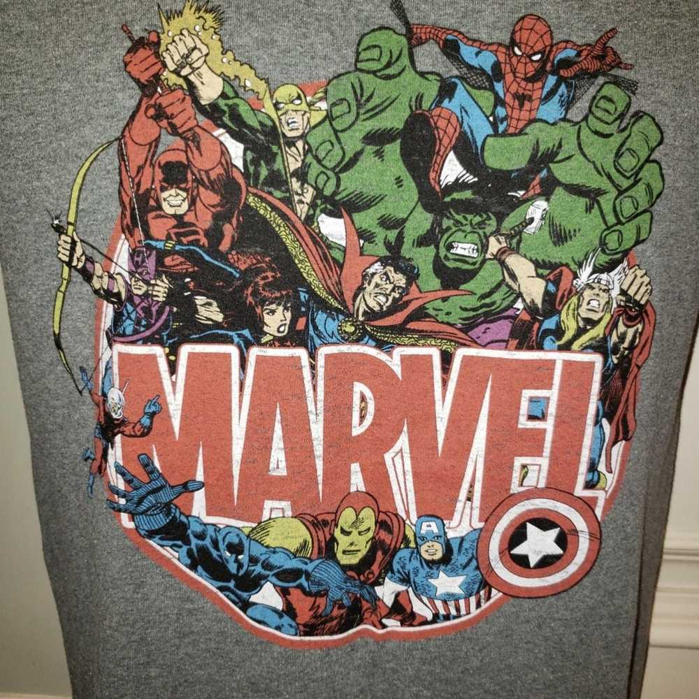 MARVEL Avengers Superheroes Men's Graphic T-Shirt… - image 2