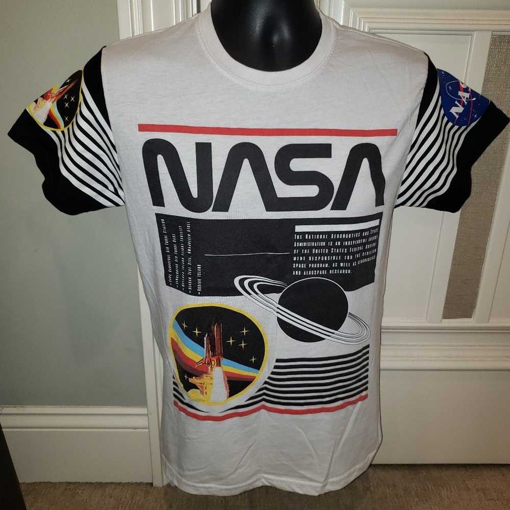 NASA x FRESH LAUNDRY Men's Graphic T-Shirt size S - image 1