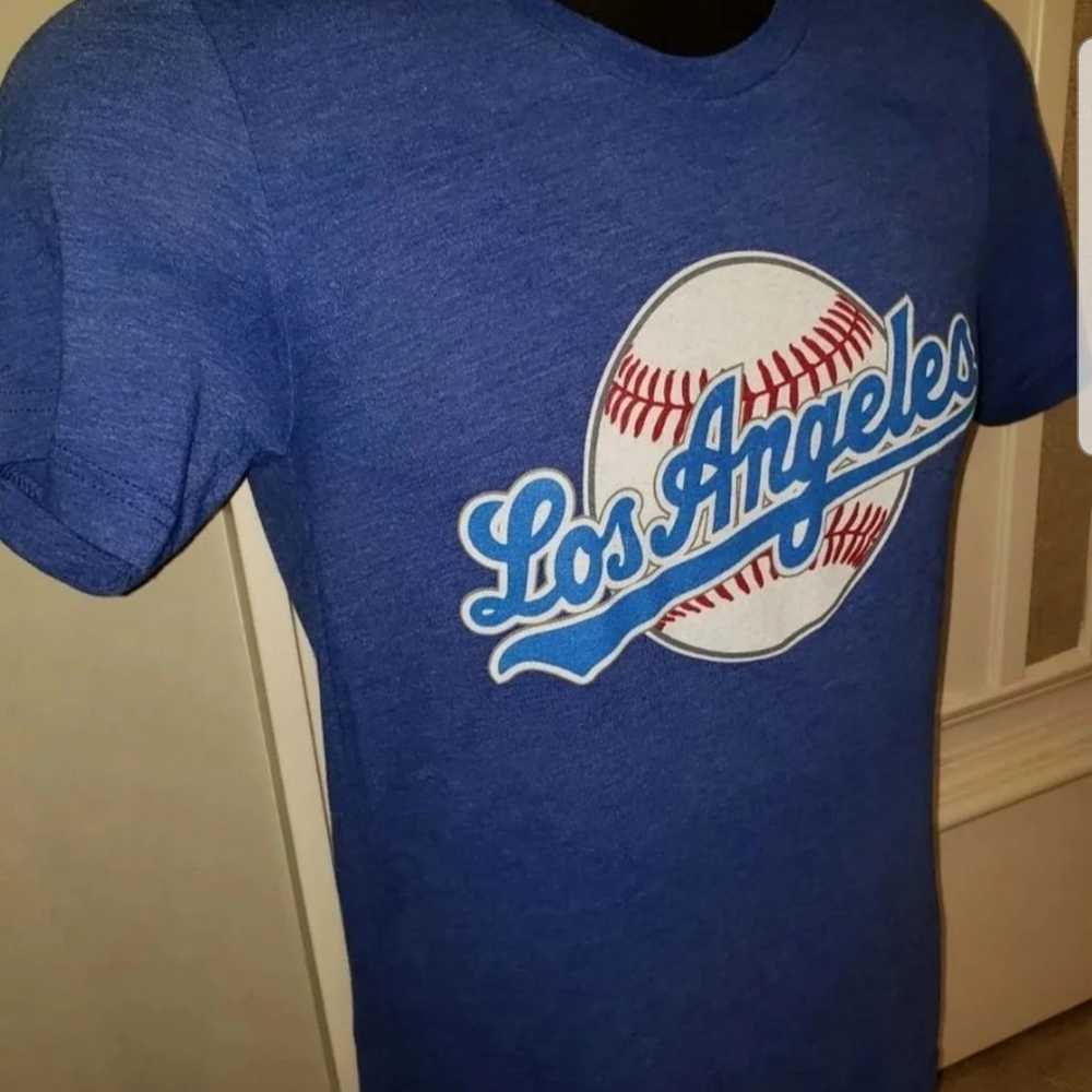 LA DODGERS Baseball Men's Graphic T-Shirt size S - image 2