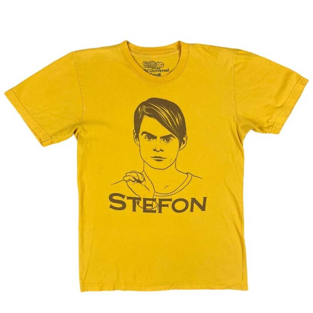 NBCUniversal Stefon Yellow T-Shirt - image 1