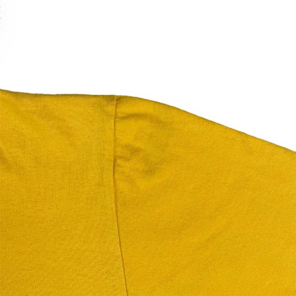 NBCUniversal Stefon Yellow T-Shirt - image 5