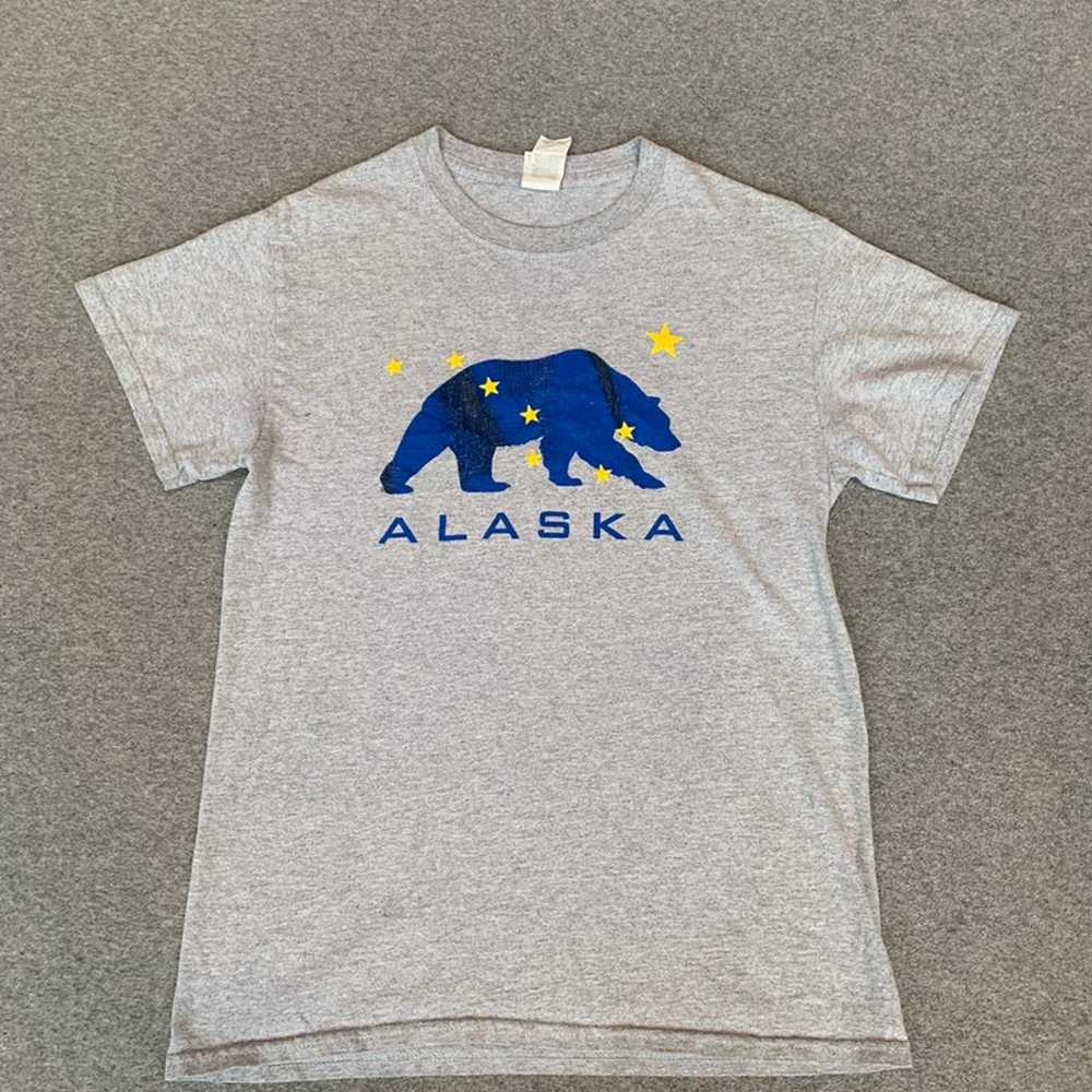 Small Alaska Short Sleeve Tee - image 1