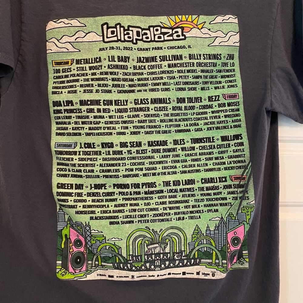 Lollapalooza 2022 Shirt Festival Men's Gray Short… - image 5