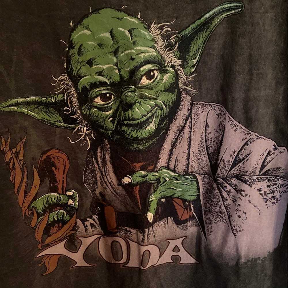Vintage 90s Star Wars Yoda tshirt - image 4