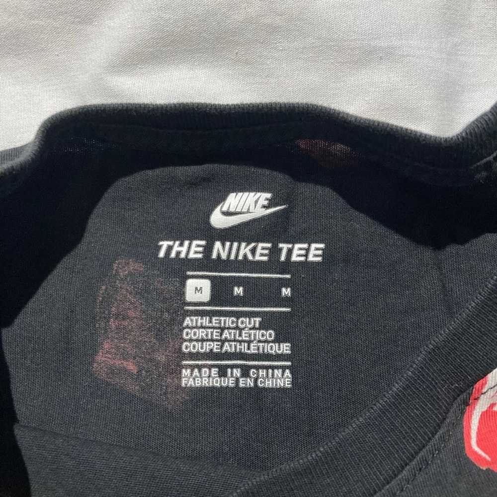 Nike shoebox t-shirt, size medium - image 2