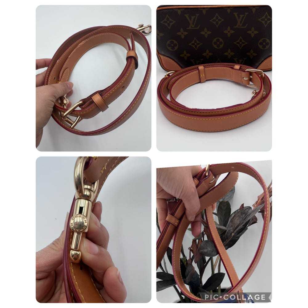 Louis Vuitton Marly Dragonne leather clutch bag - image 9