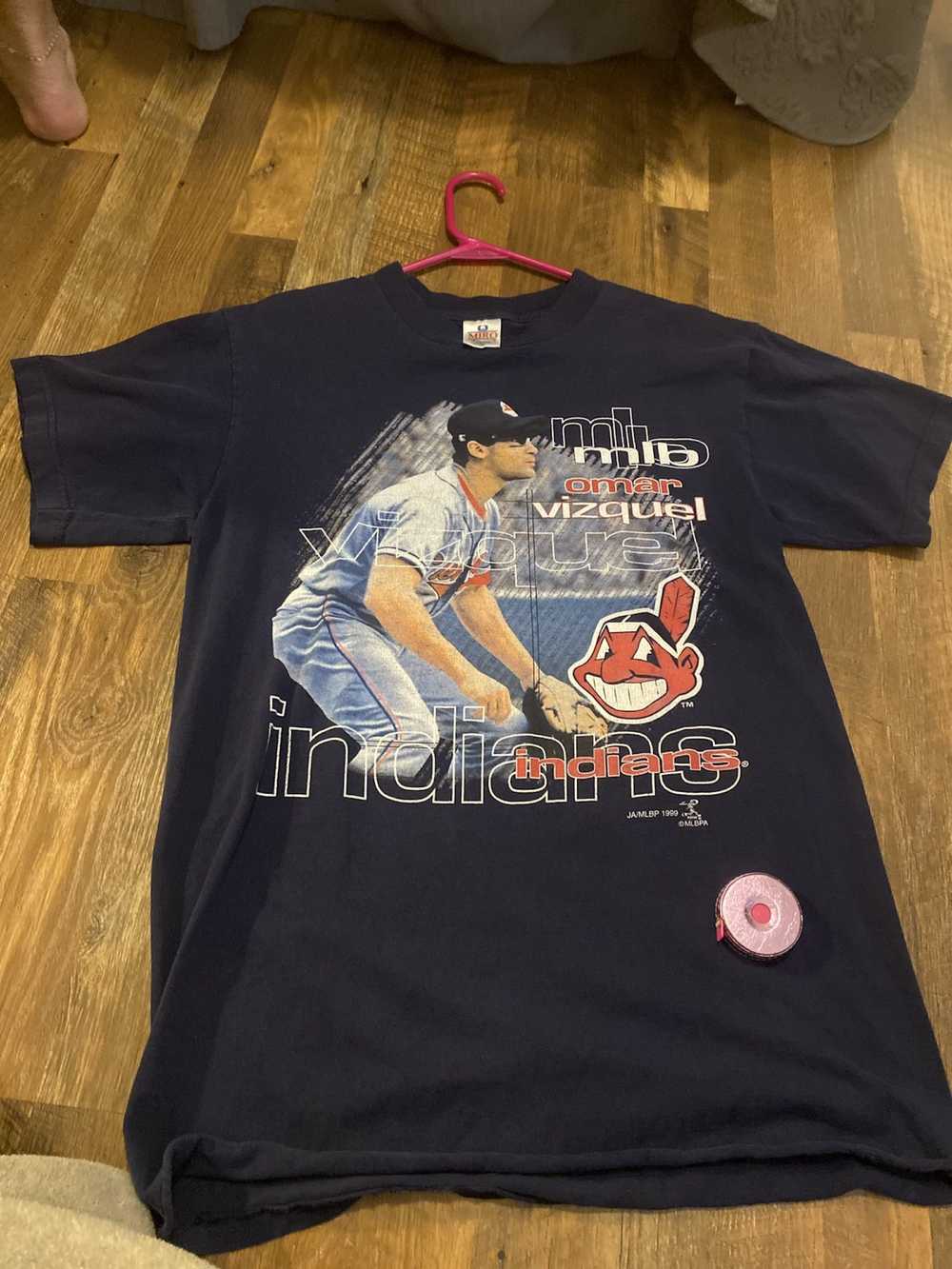 MLB Cleveland Indians 1999 Omar Vizquel tee! - image 1