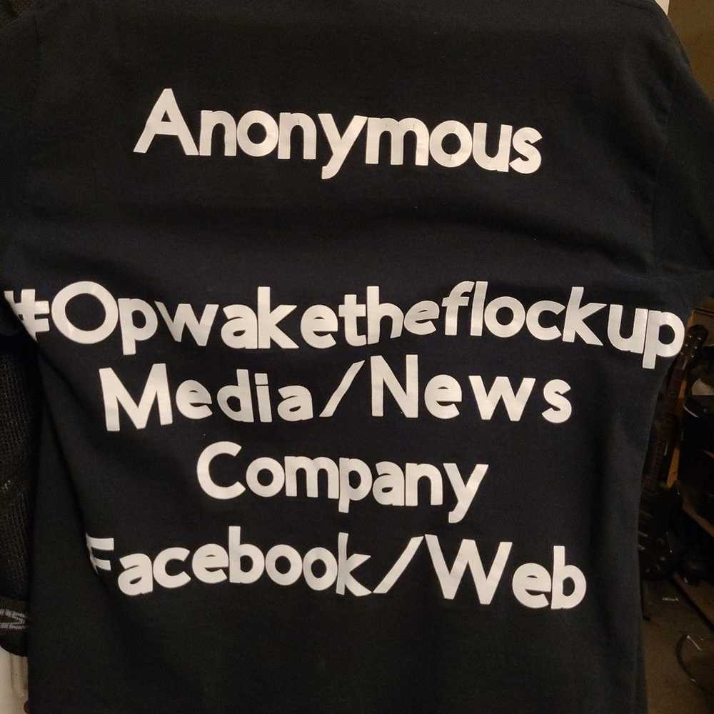 ANONYMOUS #OpWakeTheFlockUp Official Shirt T-shir… - image 2