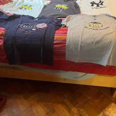 New York Yankees shirt bundle 5 shirts