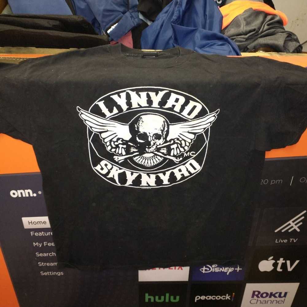 Lynyrd Skynyrd DVD + Large T-shirt - image 3