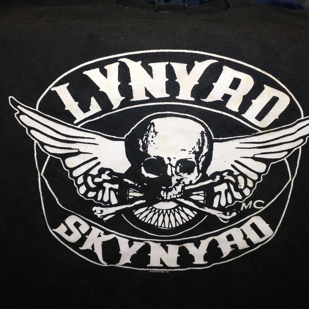Lynyrd Skynyrd DVD + Large T-shirt - image 4