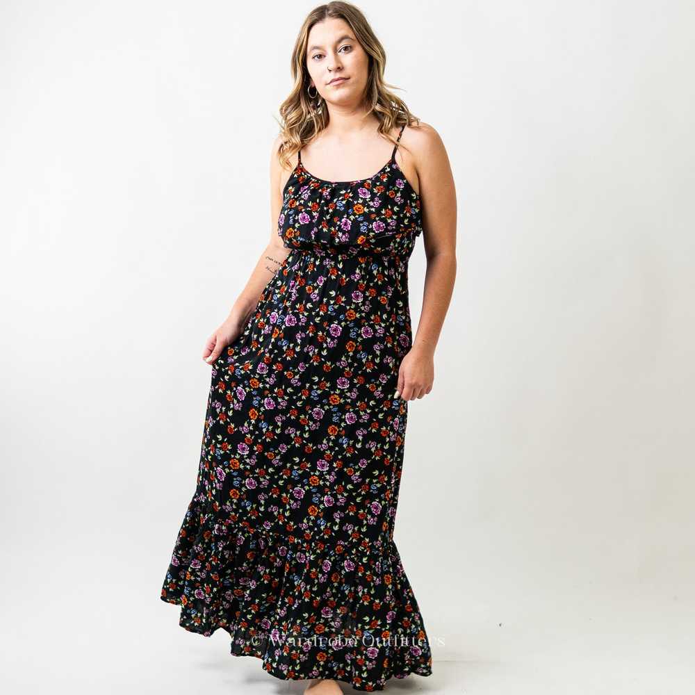New Look Flowy Floral Maxi Dress - image 1