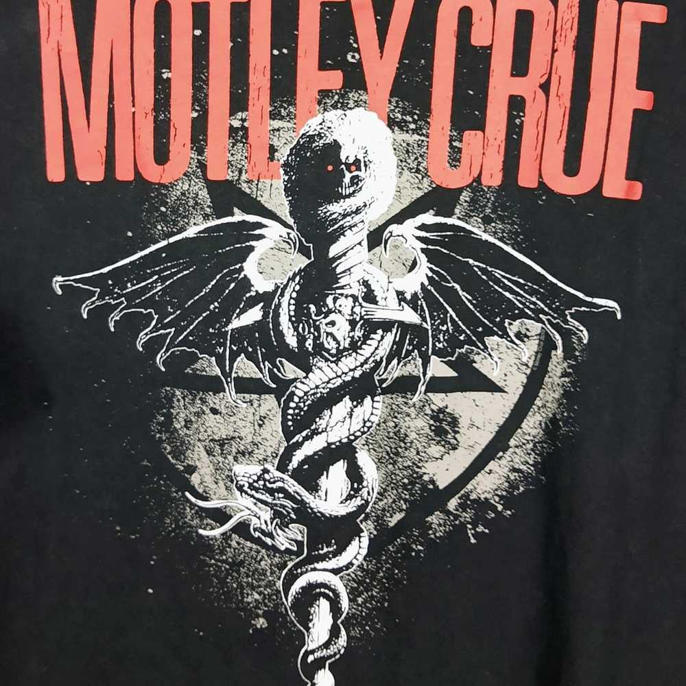 Motley Crue Men's T-Shirt Size XXL - image 2