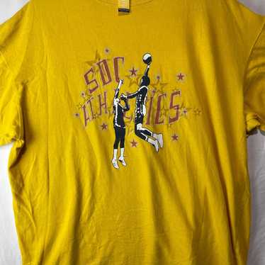 Vintage Snoop Dogg Clothing Company Dunking Graph… - image 1