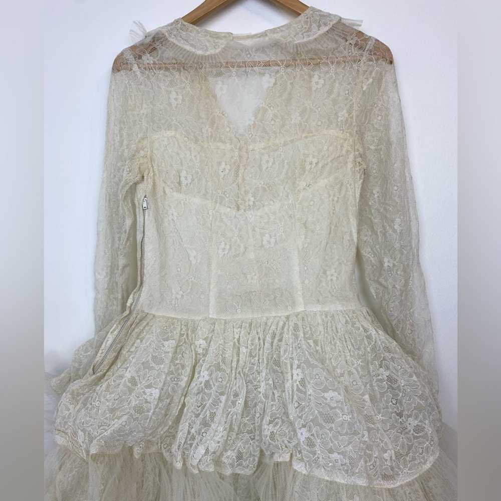 Vintage 1950s Lace & Tulle Layered Wedding Dress - image 3