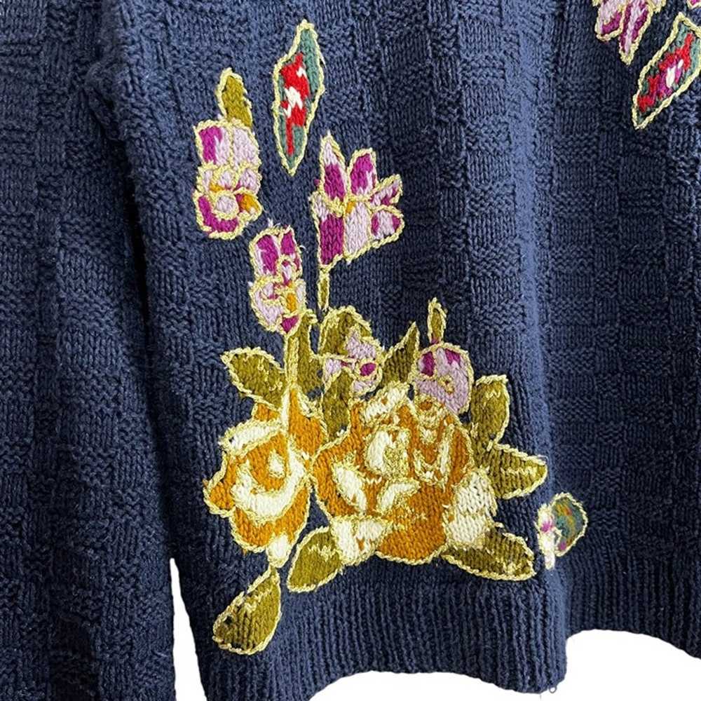 Vintage 80s 90s Navy Hand Knit Sweater w/ Floral … - image 4