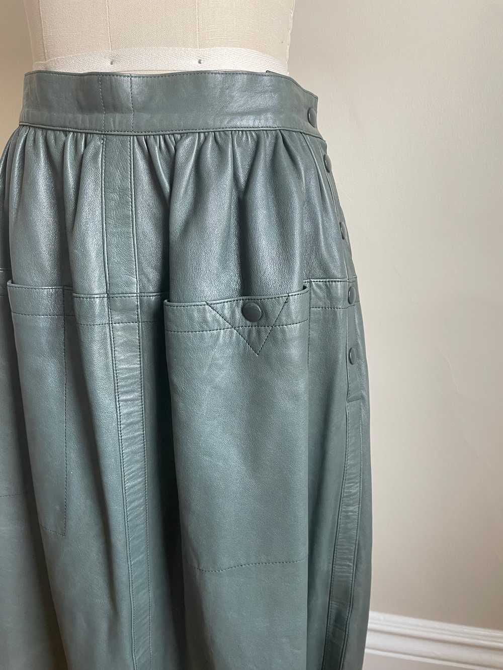 1980’s | Escada | Green Leather Skirt - image 4